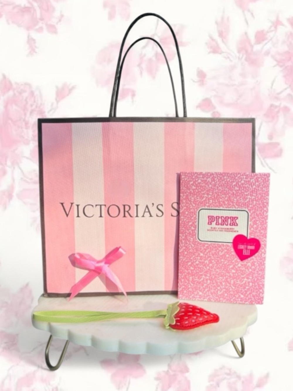 🆕🍓 PINK Elle Woods Ruby Strawberry Air Freshener Victoria Secret NWT